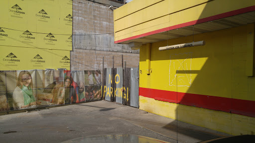 Convenience Store «Yellow Store», reviews and photos, 301 E Hopkins St, San Marcos, TX 78666, USA