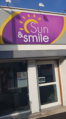 Sun & Smile à Lens