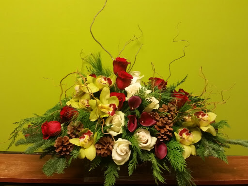 Florist «Country Village Florist and Gifts, Inc.», reviews and photos, 212 E Main St, East Islip, NY 11730, USA