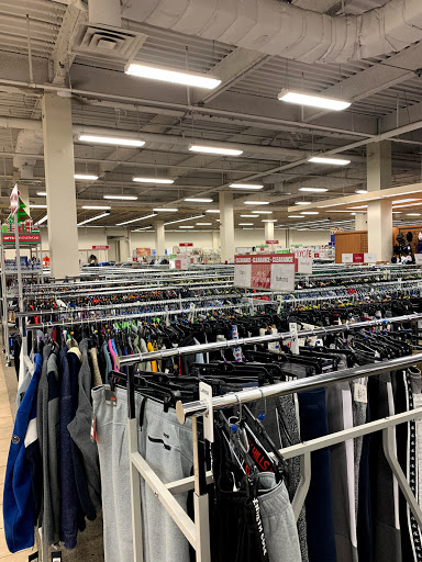 Clothing Store «Burlington Coat Factory», reviews and photos, 24 Wayne Hills Mall, Wayne, NJ 07470, USA
