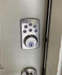 Urgent Locksmith - Photo 3 - Car repair in , Miami