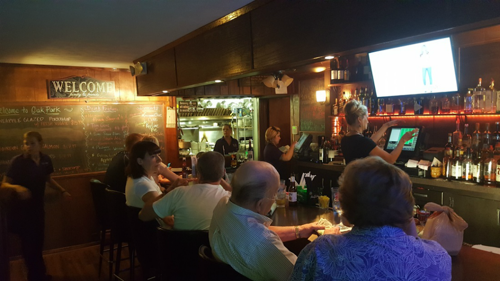 Oak Park Tavern 44903