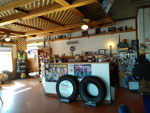 Tire Shop «Wholesale Tire Company», reviews and photos, 1209 N Bridge St, Yorkville, IL 60560, USA