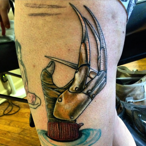 Tattoo Shop «Righteous Tattoo», reviews and photos, 2371 Manchester Rd, Akron, OH 44314, USA