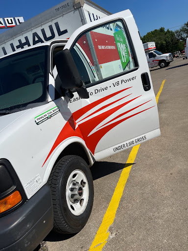 Truck Rental Agency «U-Haul Moving & Storage of Irving», reviews and photos, 2630 W Irving Blvd, Irving, TX 75061, USA