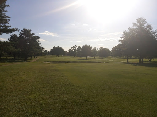 Public Golf Course «Rolling Hills Golf Course», reviews and photos, 1600 Pine Dr, Russellville, KY 42276, USA