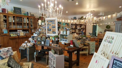 Used Furniture Store «knot too shabby», reviews and photos, 177 N Glendora Ave, Glendora, CA 91741, USA