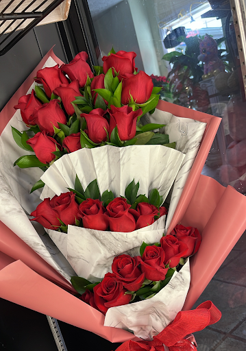 Florist «Floreria Mexico», reviews and photos, 14 N Union St, Aurora, IL 60505, USA