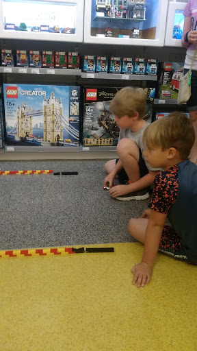 Toy Store «The LEGO Store», reviews and photos, 55 W County Center Dr, Des Peres, MO 63131, USA