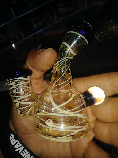 Tobacco Shop «407 Smoke Shop», reviews and photos, 4316 Curry Ford Rd, Orlando, FL 32806, USA