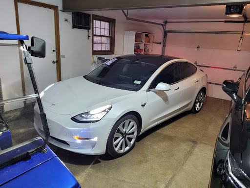 Tire Shop «Discount Tire Store - Algonquin, IL», reviews and photos, 2341 W Algonquin Rd, Algonquin, IL 60102, USA