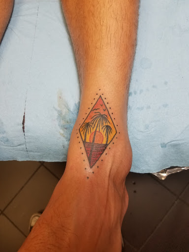 Chronic Tattoo, 1253 Garnet Ave, San Diego, CA 92109, USA, 