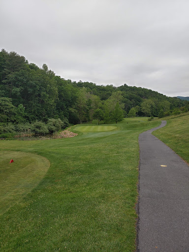 Golf Course «Woodstone Meadows Golf Course», reviews and photos, 300 Silverstone Ln, McGaheysville, VA 22840, USA