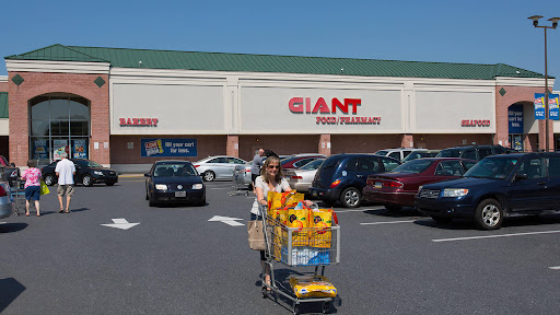 Lehigh Shopping Center, W Union Blvd, Bethlehem, PA 18018, USA, 