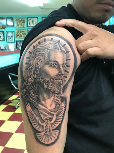 Explore female shoulder tattoo ideas, creative tattoo ideas in Santa Rosa, available at Avenue Tattoo