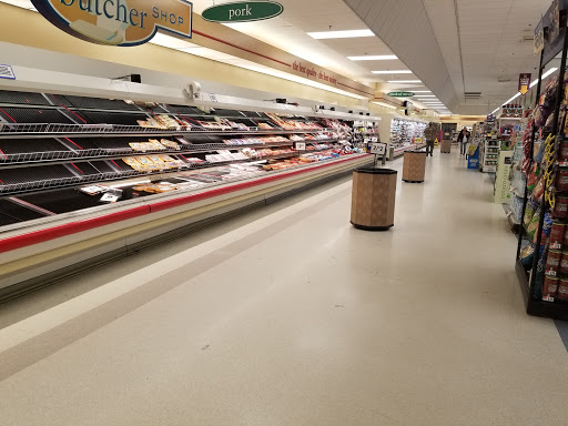 Grocery Store «Super Stop & Shop», reviews and photos, 100 Macy St, Amesbury, MA 01913, USA