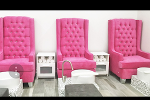 Lavelle Beauty Boutique image