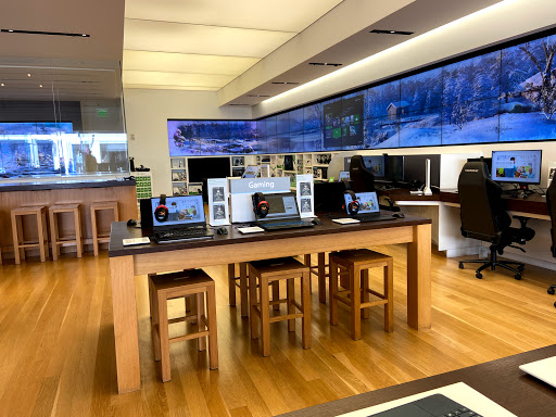 Computer Store «Microsoft Store - Stanford Shopping Center», reviews and photos, 186 Stanford Shopping Center, Palo Alto, CA 94304, USA