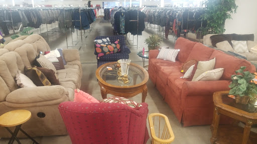 Thrift Store «The Salvation Army Family Store & Donation Center», reviews and photos, 51200 Van Dyke, Shelby Charter Township, MI 48316, USA