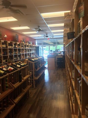 Wine Store «Red Gamay Wines & Liquors», reviews and photos, 45 Merrick Rd, Amityville, NY 11701, USA