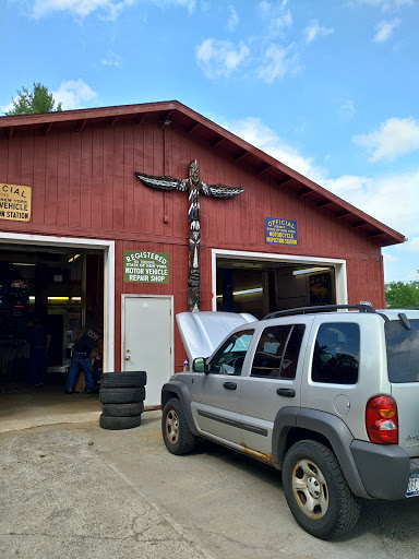 J & L Automotive in Schroon Lake, New York