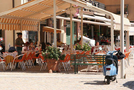 Bar pizzeria Visconti Via Matteo Sammichele, 1, 22018 Porlezza CO, Italia