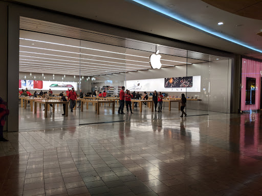 Computer Store «Apple Oakridge», reviews and photos, 925 Blossom Hill Road, San Jose, CA 95123, USA