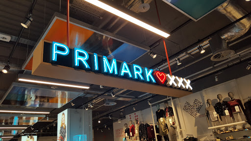 Stores to buy women's sweatshirts Amsterdam