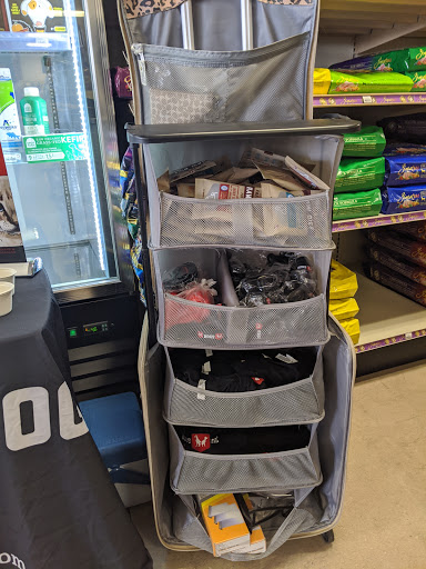 Pet Supply Store «Pet Pantry & Dog Wash», reviews and photos, 5148 Academy Blvd N, Colorado Springs, CO 80918, USA