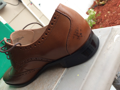 Shoe Store «Off Broadway Shoe Warehouse», reviews and photos, 7300 US-19, Pinellas Park, FL 33781, USA