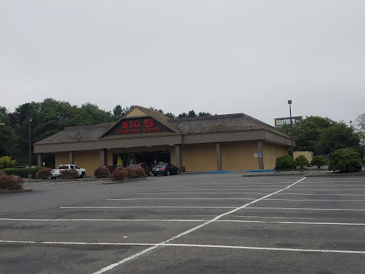 Sporting Goods Store «Big 5 Sporting Goods», reviews and photos, 3240 Broadway St, Eureka, CA 95501, USA