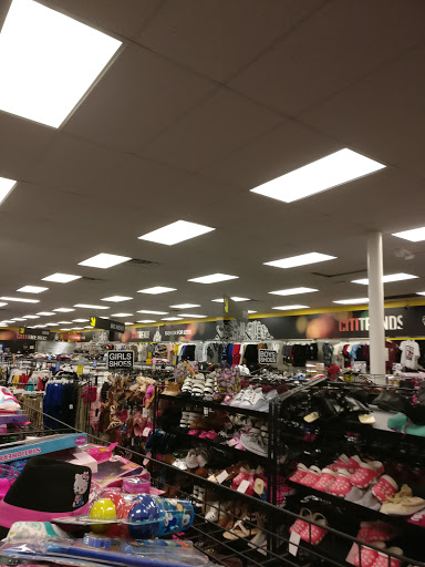 Clothing Store «Citi Trends», reviews and photos, 2716 Brice Rd, Reynoldsburg, OH 43068, USA