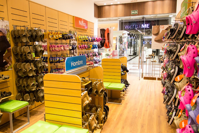 Crocs Montevideo Shopping - Tienda de ropa