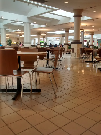 Shopping Mall «Four Seasons Town Centre», reviews and photos, 410 Four Seasons Town Centre, Greensboro, NC 27407, USA