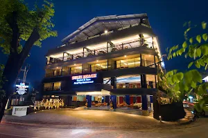 Sulis Beach Hotel & Spa image