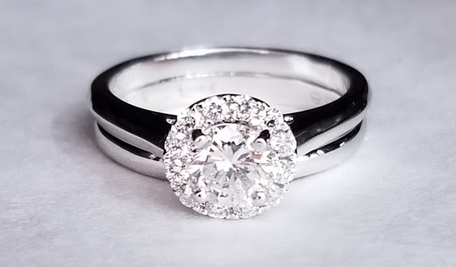 Jewelry Store «Zales - The Diamond Store», reviews and photos, 6020 82nd St, Indianapolis, IN 46250, USA