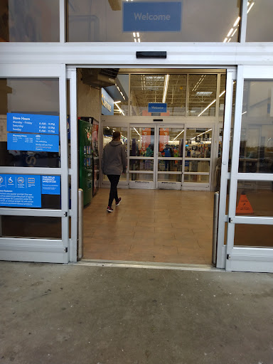 Department Store «Walmart Supercenter», reviews and photos, 29574 W Seven Mile Rd, Livonia, MI 48152, USA