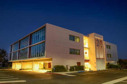 الجراحة التجميلية المنعشة - Refreshed Aesthetic Surgery