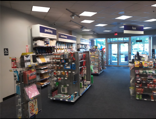 Print Shop «FedEx Office Print & Ship Center», reviews and photos, 13085 Worldgate Dr, Herndon, VA 20170, USA