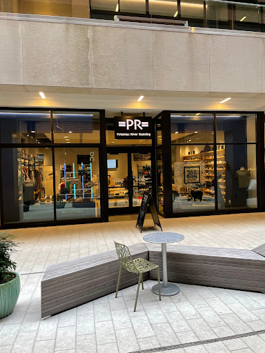 Potomac River Running Store, 4501 Fairfax Dr, Arlington, VA 22203, USA, 