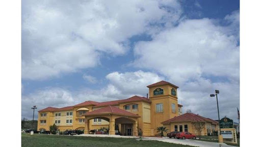 La Quinta Inn & Suites by Wyndham Kerrville image 5