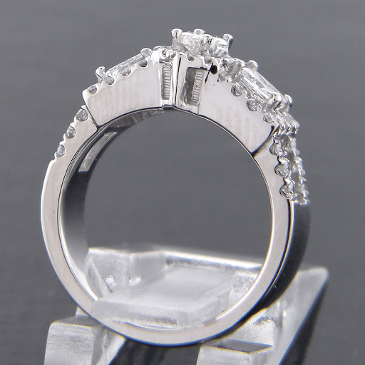 Jewelry Store «Bradshaws Jewelers», reviews and photos, 4355 Montgomery Hwy #2, Dothan, AL 36303, USA