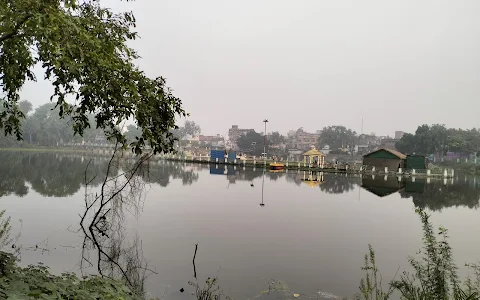 Mahil Pond image