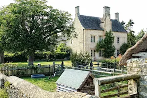 Cogges Manor Farm image