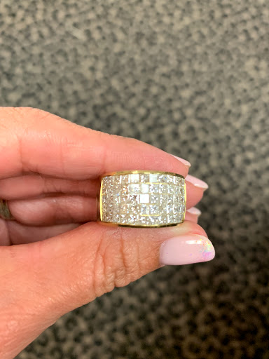 Jewelry Store «J & L Jewelry», reviews and photos, 1823 Ximeno Ave, Long Beach, CA 90815, USA