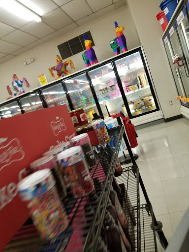 Grocery Store «Save-A-Lot», reviews and photos, 1117 E Commercial St, Springfield, MO 65803, USA