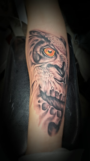 Tattoo Shop «Kentucky Tattoos», reviews and photos, 7316 Preston Hwy, Okolona, KY 40219, USA