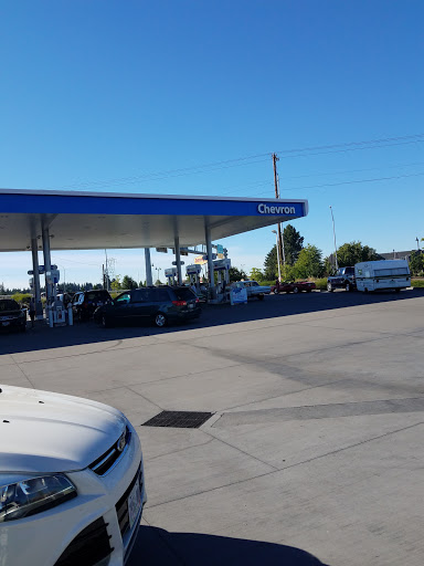 Gas Station «Chevron», reviews and photos, 993 Lawson Ave, Woodburn, OR 97071, USA
