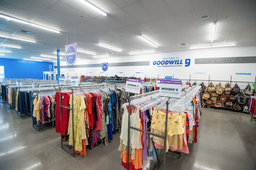 Thrift Store «Power & Baseline Goodwill Retail Store & Donation Center», reviews and photos, 2070 S Power Rd, Gilbert, AZ 85206, USA