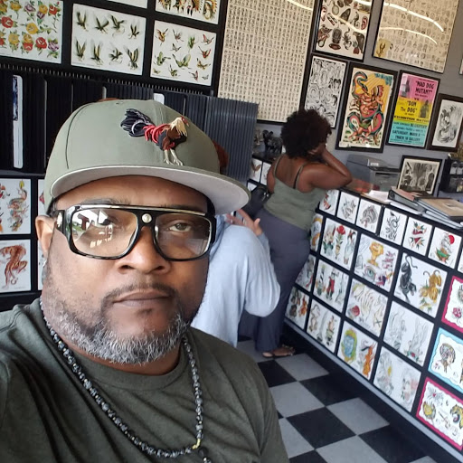 Tattoo Shop «Tattoo Paradise», reviews and photos, 15877 Redland Rd, Rockville, MD 20855, USA